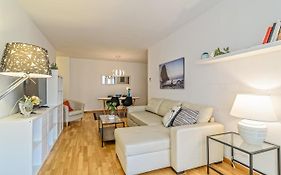 Apartamento&Piscina Cerca De Barcelona